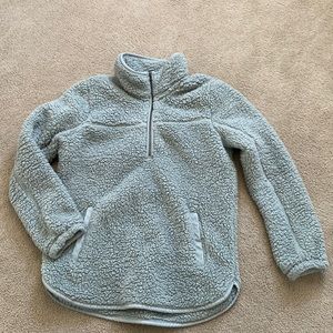 Abercrombie & Fitch size L